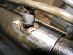 Dakota Rack with fitting broken.  Cause was from a jack and it being a cold weld