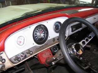 I like the tach being on the dash